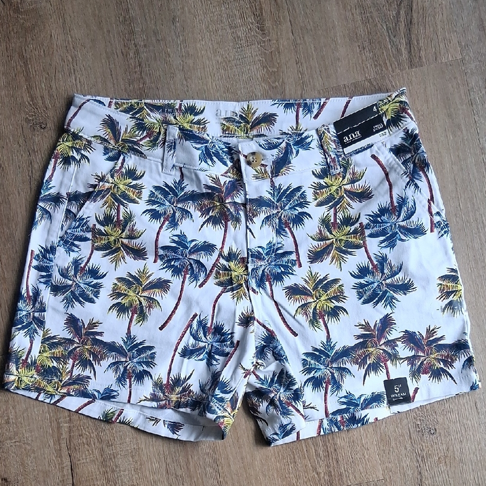 A.n.a Womens Shorts Size 4 Palm Tree Design 5" Inseam